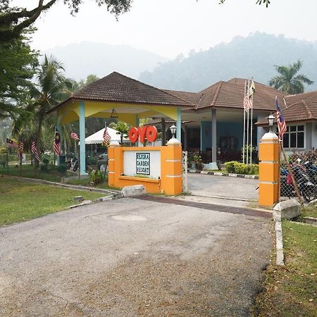 Oyo 44020 Kejora Garden Resort Kampong Pasir Bogak Esterno foto